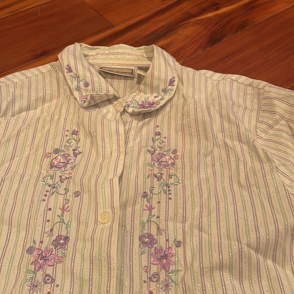 NAPA VALLEY PETITES EMBROIDERED BLOUSE - Picture 6 of 10